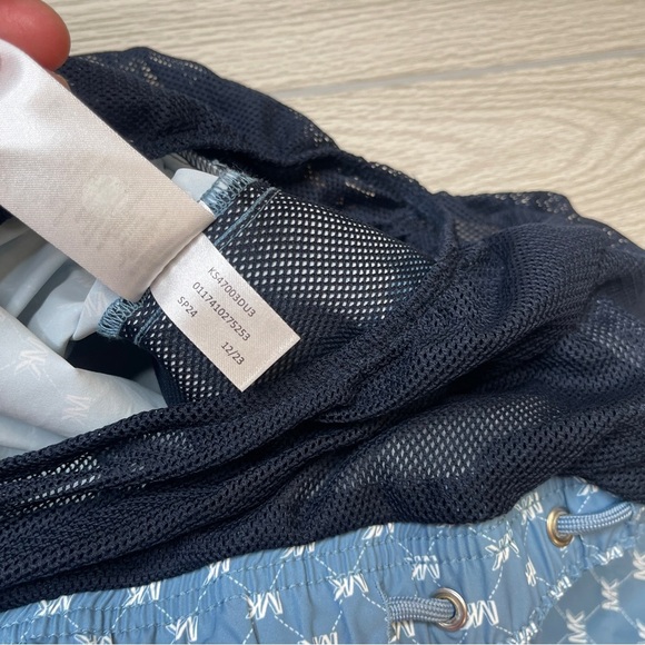 Michael Kors Mid Length Blue White MK Logo Swim Lined Shorts Trunks Mens Size L - Picture 8 of 13